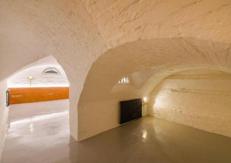 Only in London - An underground windowless apartment is considered  fantastic and costs a gnarly $2700 a month - Luxurylaunches