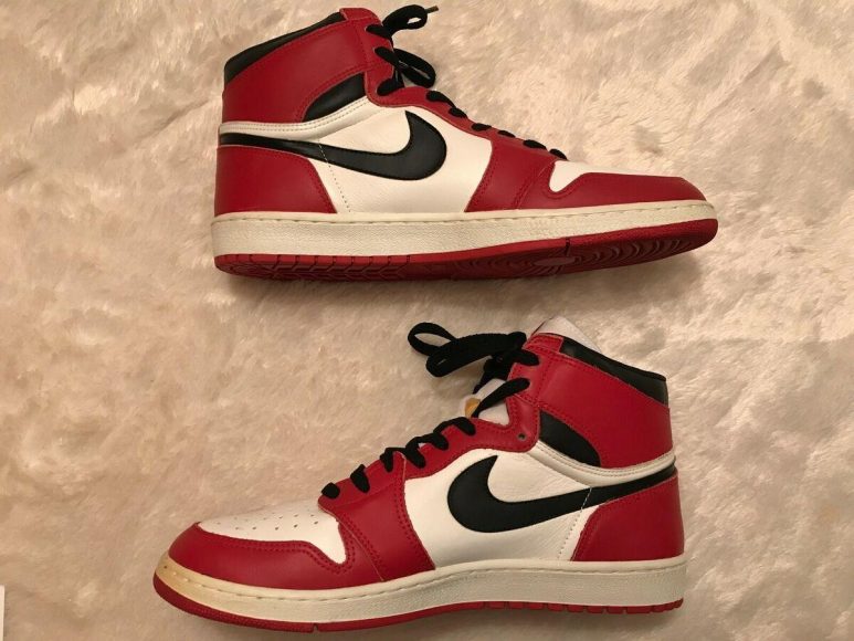 An ultra rare pair of 1985 Jordan 1s, signed by Michael Jordan himself ...