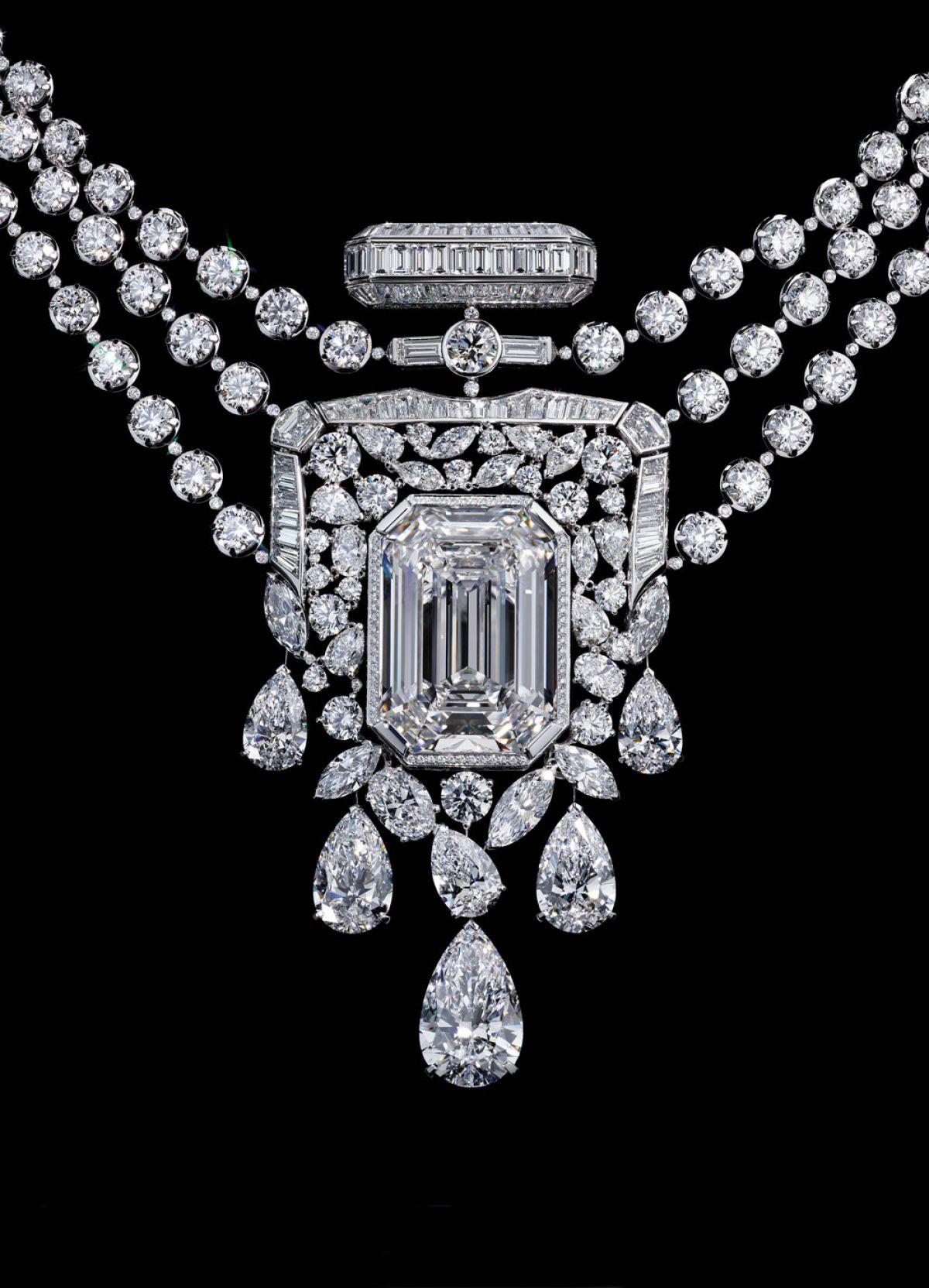 Chanel celebrates the 100th anniversary of the No 5 perfume with a  55.55-carat diamond necklace akin to the bottle - Luxurylaunches