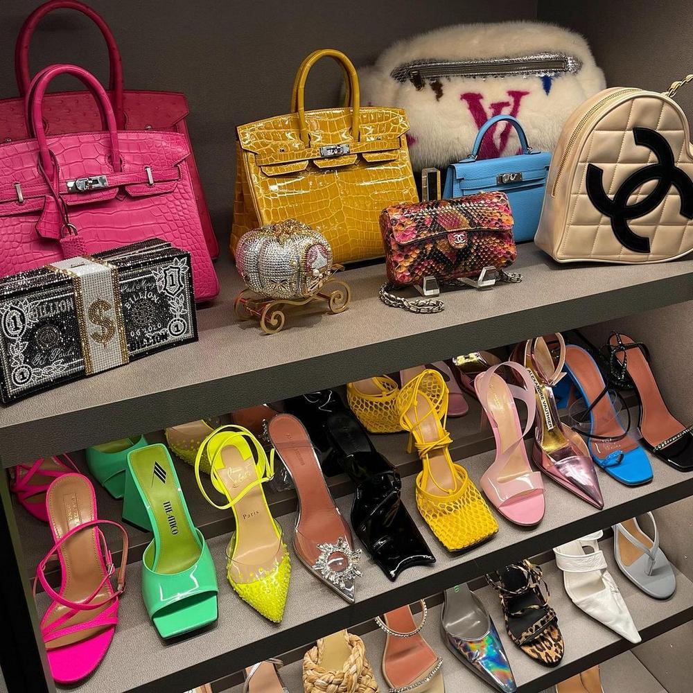 Kylie Jenner has updated her million dollar closet for spring with new  Hermes bags, LV shoes, etc and the Internet is not happy - Luxurylaunches