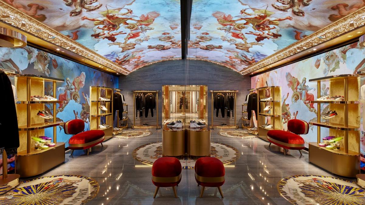 From Louis Vuitton's futuristic Tokyo store to Dolce and Gabbana's classy  Rome flagship - These are the 9 most stunning luxury stores in the world -  Luxurylaunches