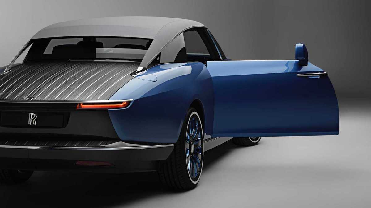 Rolls Royce has built the world's most expensive new car - The $29 million  19-Foot convertible has a mechanized rear deck that transforms into a  picnic set. It may have been commissioned