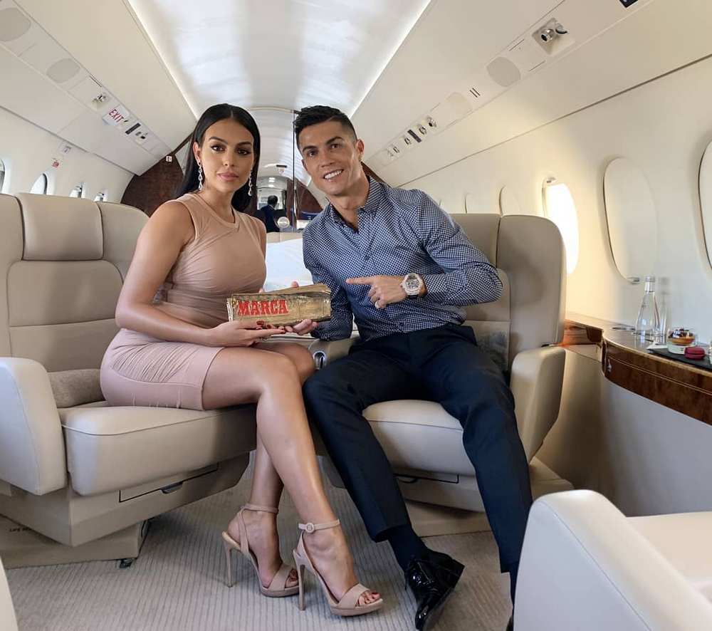 Georgina Rodriguez Flaunts Major Christian Dior Love As She Flies on  Private Jet With Family Ahead of Cristiano Ronaldo's Juventus vs Barcelona  Football Match