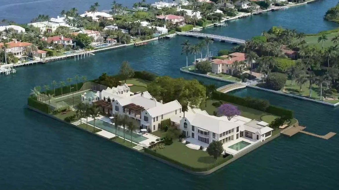 11 bedrooms, a swimming pool, tennis court, and magnificent water views - Palm  Beach's only private island is on sale for $210 million, and its the most  expensive listing in the US. - Luxurylaunches