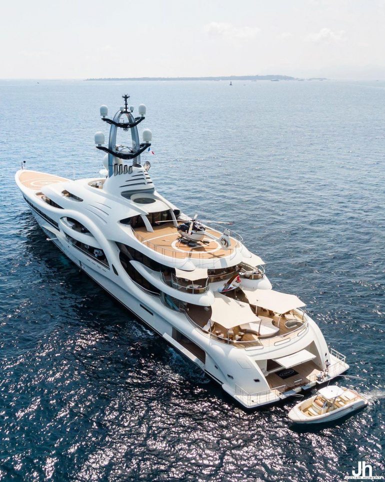 anna yacht owner