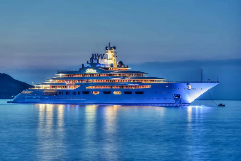 dilbar yacht next to cruise ship