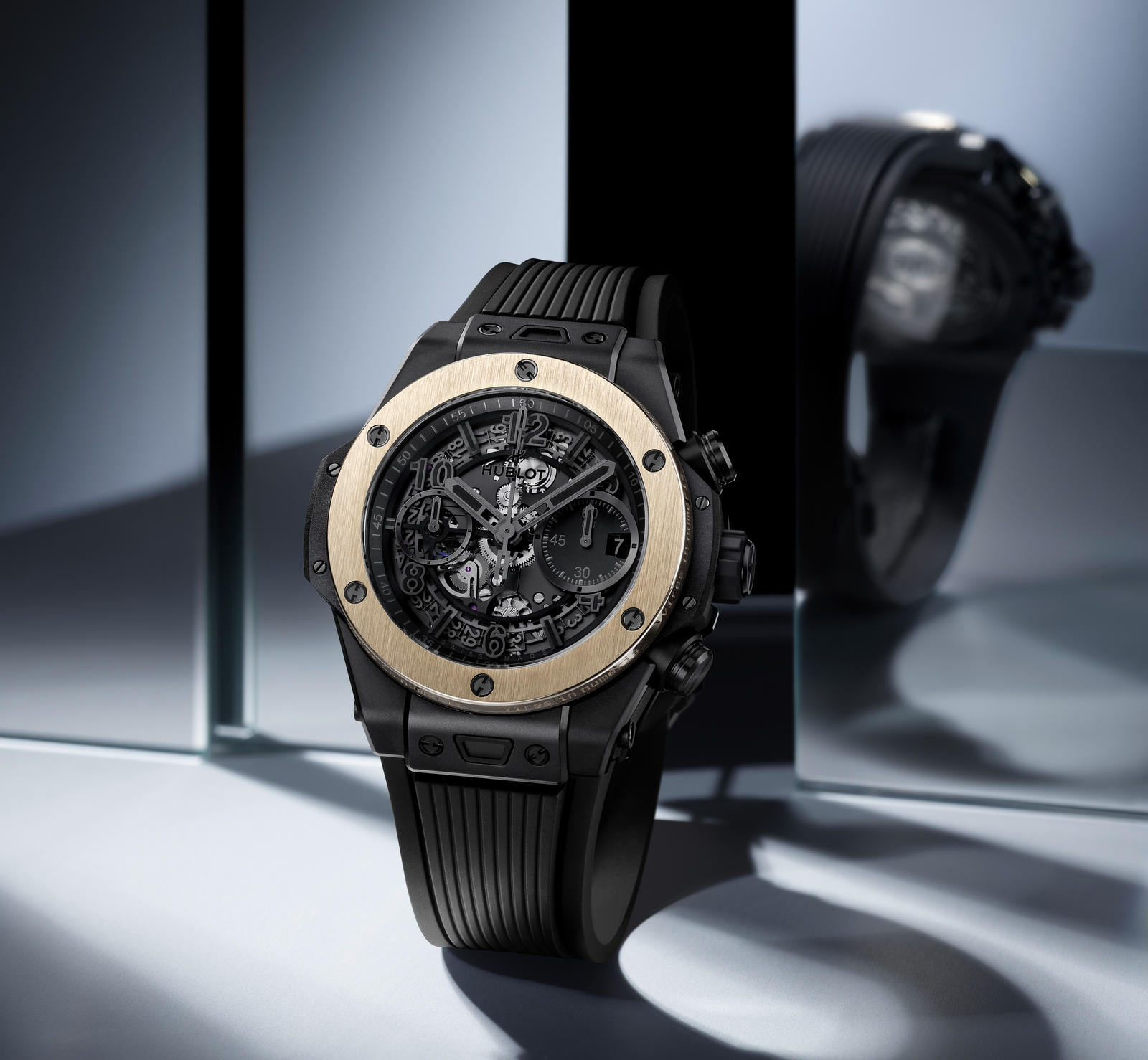 Perfect for Bitcoin millionaires – Hublot has unveiled a limited edition watch that is also a crypto digital asset wallet