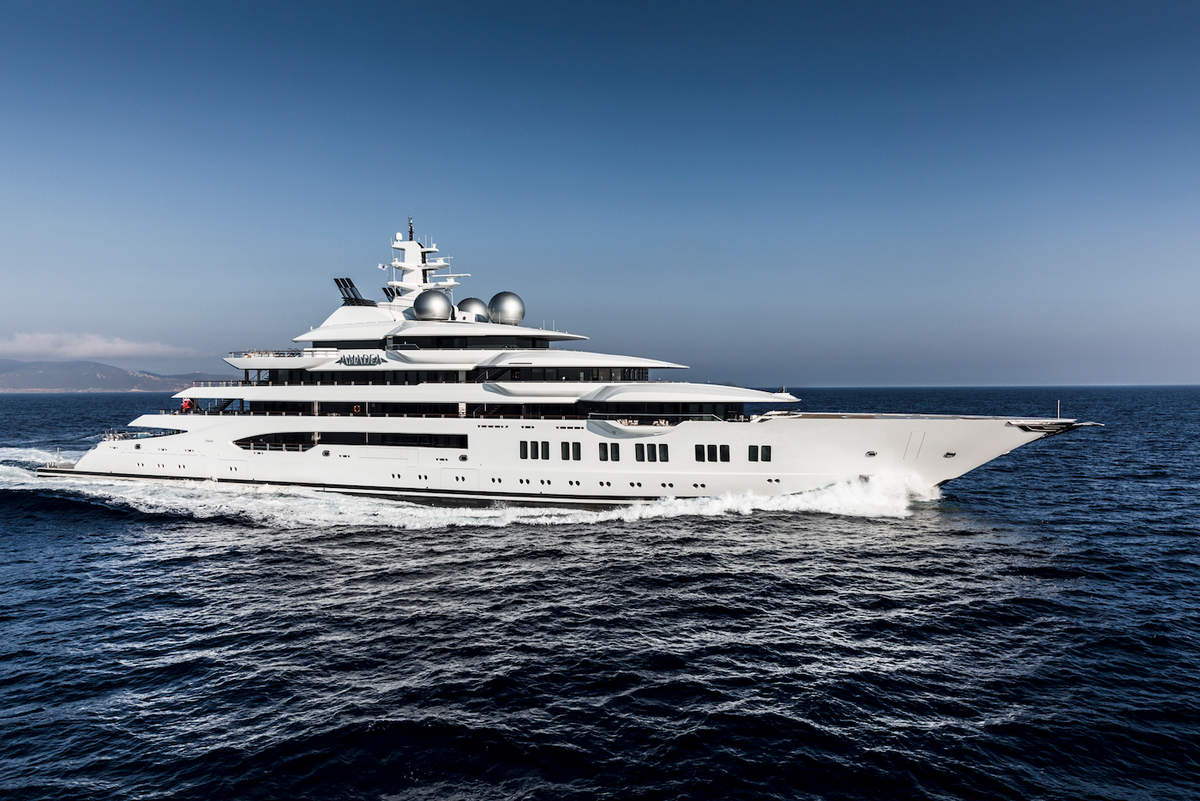 Michael Jordan's luxurious superyacht costs $800,000 a week to maintain