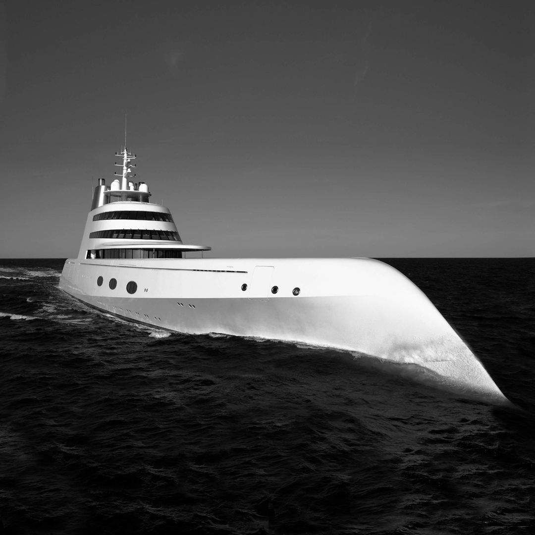 alexei kuzmichev yacht