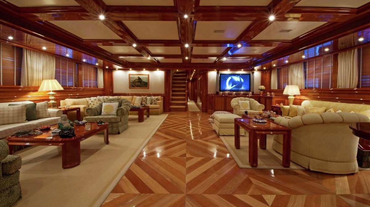 Starboard Cruise Services' Luxury Division inks luxury partnership with The  Ritz-Carlton Yacht Collection - Luxurylaunches