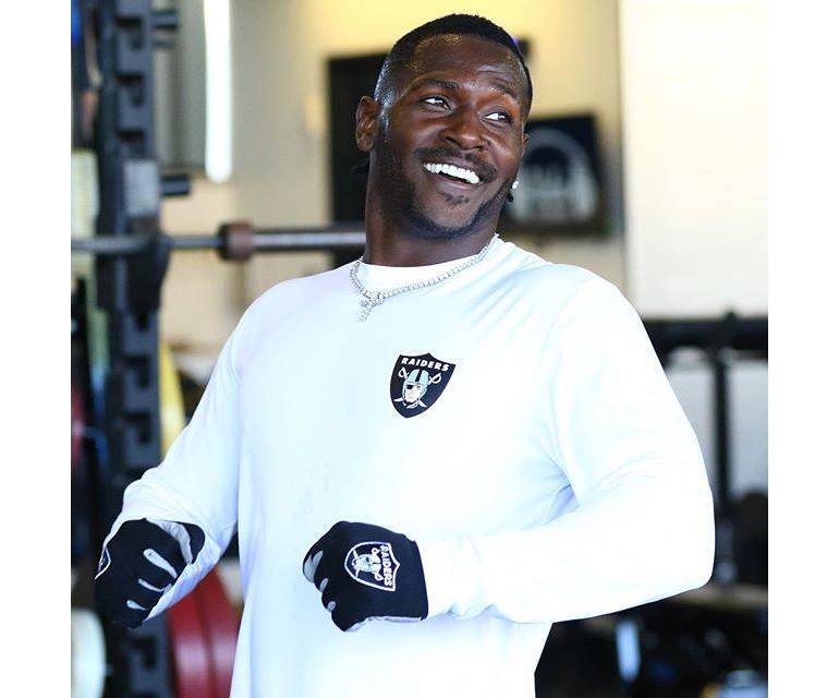 Florida man sues NFL star Antonio Brown for selling him a fake