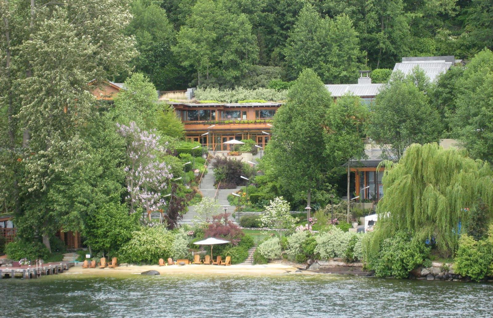 The surprising reason why Bill Gates' modest ex-wife Melinda never liked his $120 million Washington mansion. The 66,000 sq.ft tech-laden home has six kitchens, an artificial beach, a trampoline room, and even an artificial stream.