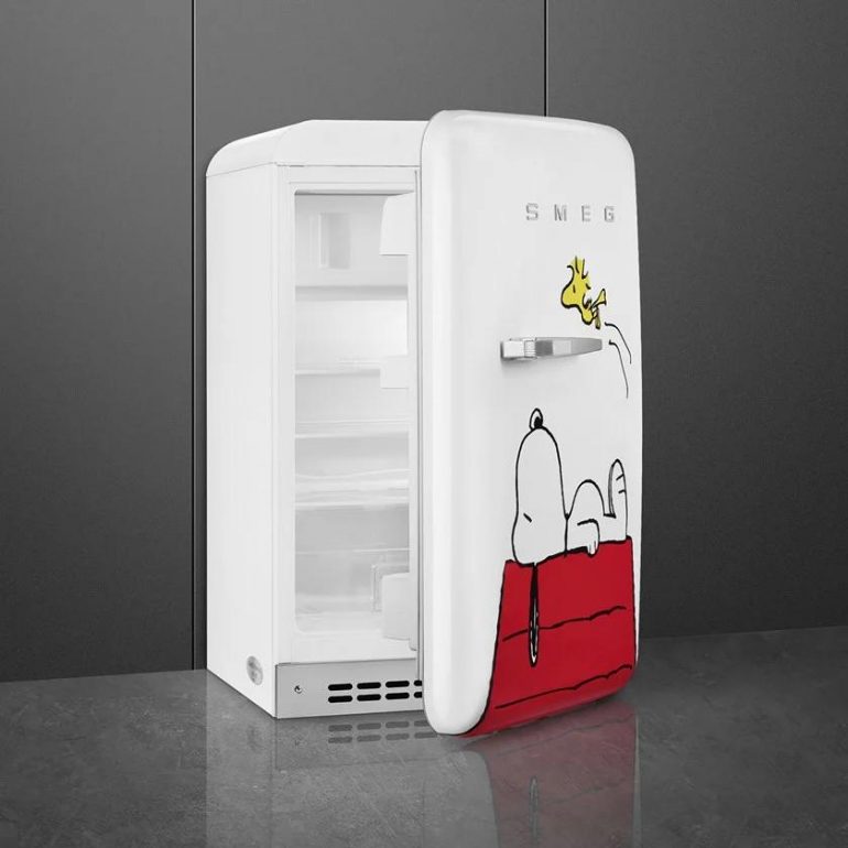 Just in time for the holidays - The $2,000 Smeg x Snoopy limited edition mini  fridge is just adorable - Luxurylaunches