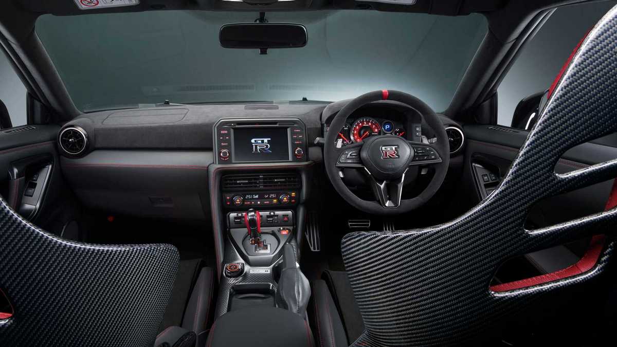 2024 Nissan GT R Nismo »