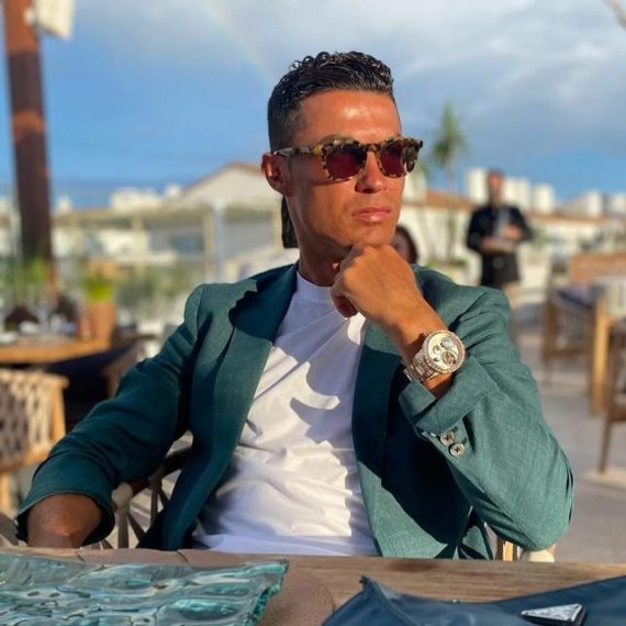 Cristiano Ronaldo's stylish ladylove Georgina Rodriguez strikes