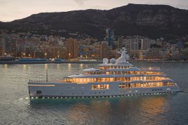 luxury yacht aviva