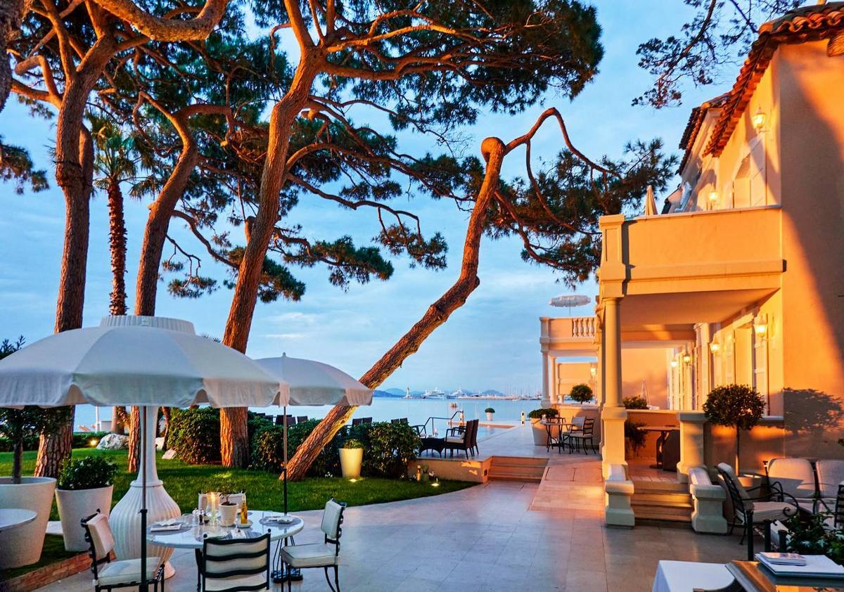 St. Tropez's culinary scene: where $5,000 reservations meet 20% ...