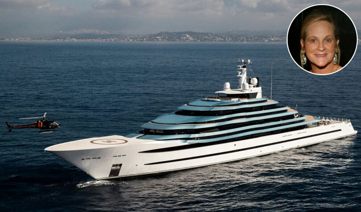 kaos yacht wikipedia english