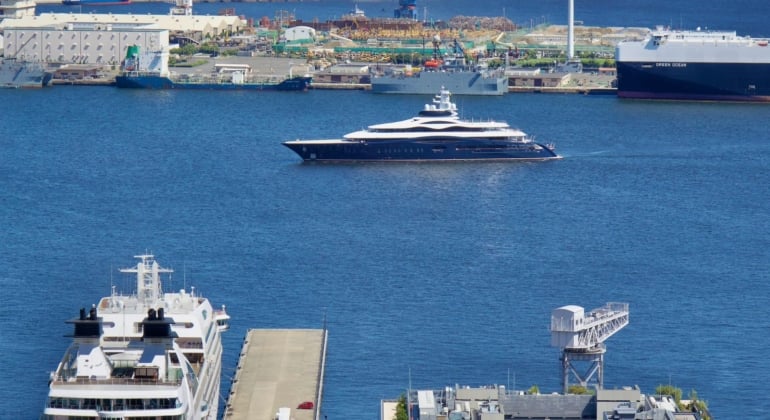 Mark Zuckerberg yacht in Yokohama